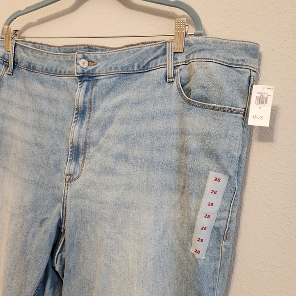 Old Navy High Rise Straight NWT Jeans Size 28 - Picture 3 of 9